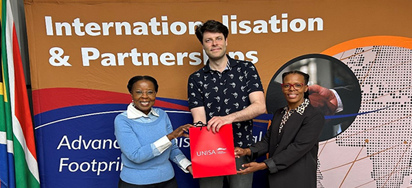 B1_Unisa%20hosts%20esteemed.png