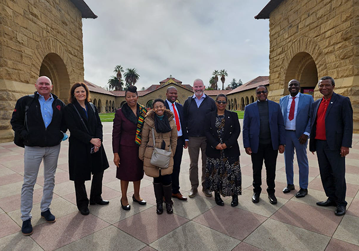Unisa Principal and Vice-Chancellor, Prof Puleng LenkaBula (fourth from right) and the Unisa delegation with Stanford University hosts Robert Reidy, Vice-President for Land, Buildings and Real Estate (left), Jean Snider, Associate Vice-President for Land, Buildings and Real Estate (second from left) and Jack Cleary, Associate Vice-President for Land, Buildings and Real Estate (on Prof LenkaBula’s left