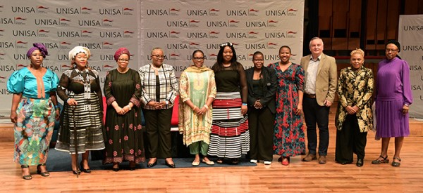 Caption%201Unisa%20Principal%20and%20Vice%20Chancellor%20Professor%20Puleng%20LenkaBula%20and%20Guest%20Speakers%20at%20the%20International%20Women%E2%80%99s%20Day%20Lecture_body.jpg