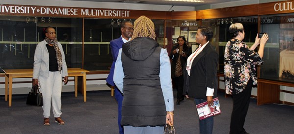 Library%20Tour_2025_body.jpg