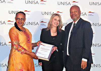 Rood sympathie Menda City Meet Unisa's youngest 2019 PhD female graduate