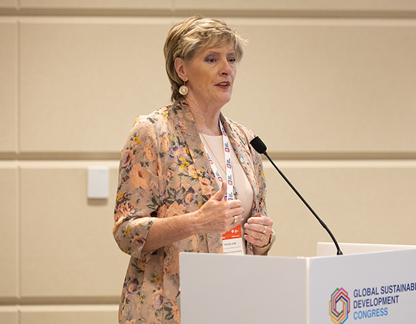 Dr%20Thelma%20Louw%20presenting%20a%20thought-provoking%20address%20on%20%E2%80%98Embracing%20the%20digital%20revolution%20to%20boost%20sustainable%20development%E2%80%99