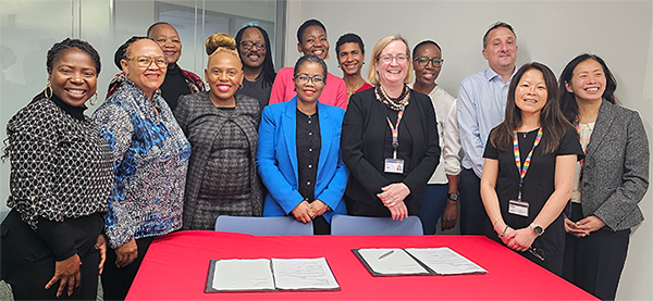 Unisa-VC-sets-Africa-Charter-motion-2.jpg