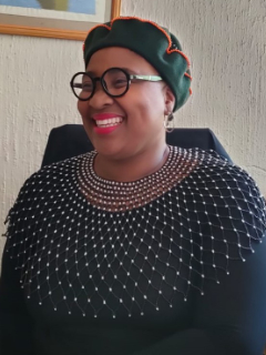 Dr_Mzikazi_Nduna_b.jpg
