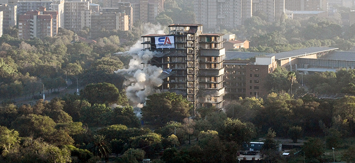 Unisa%20implosion-2_body.jpg