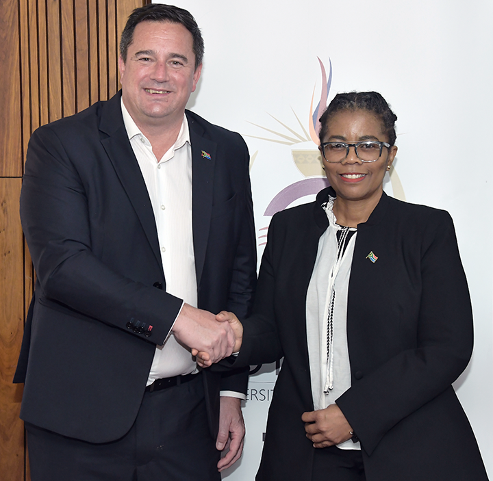 VC%20with%20Minister%20Steenhuisen_body.png