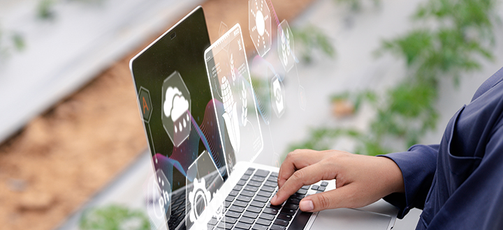 The,Power,Of,Laptops,And,Virtual,Screens,,Transforming,Traditional,Agriculture